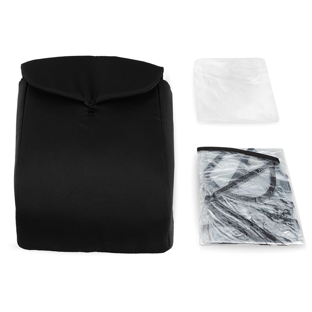 Momi changing bag on a white background