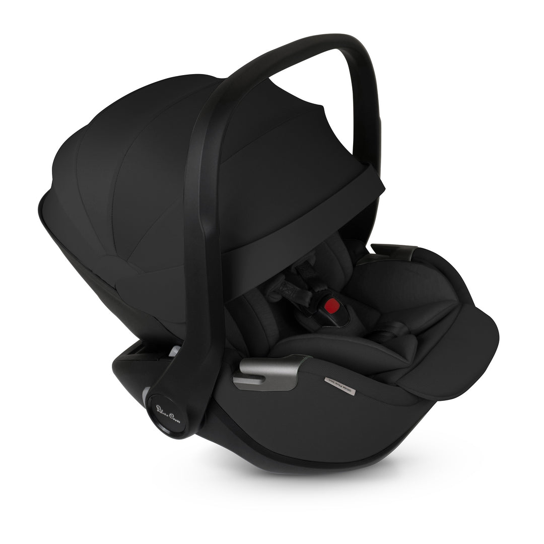 Black Silver Cross Glide Plus 360 i-Size Car Seat for newborns, with a 5-position headrest and bamboo insert, recognized with a 2025 Red Dot award for design excellence.