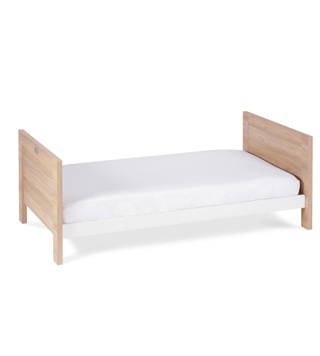 Silver Cross Finchley Cot Bed - Oak