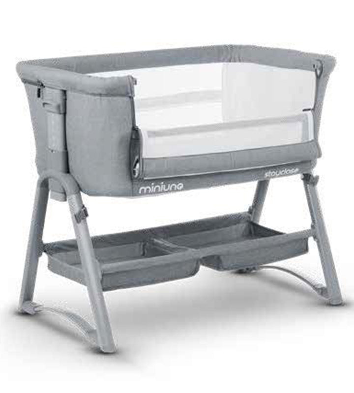 Miniuno StayClose Bedside Crib